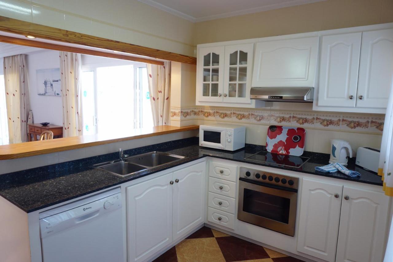 Apartamentos Punta Prima Beach Kültér fotó