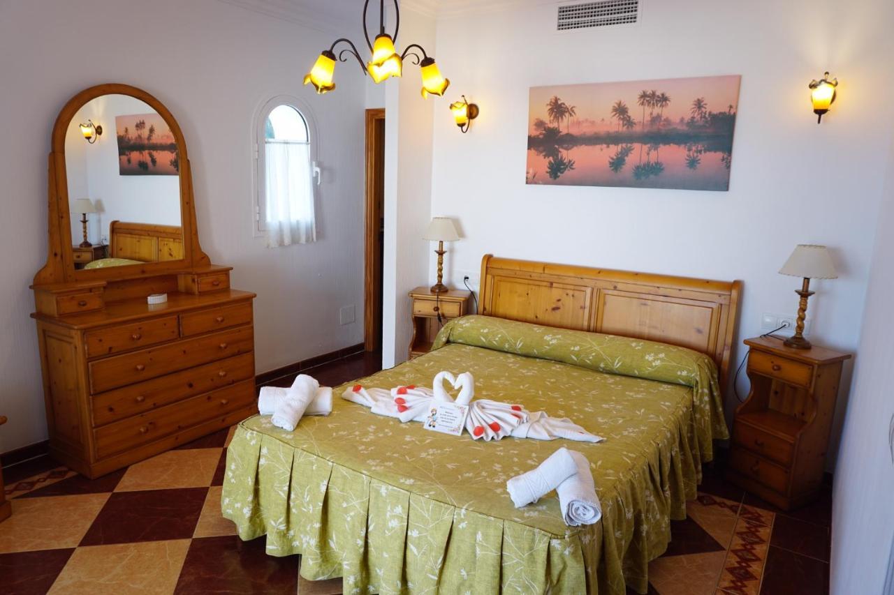 Apartamentos Punta Prima Beach Kültér fotó