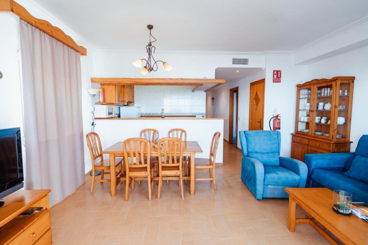 Apartamentos Punta Prima Beach Kültér fotó