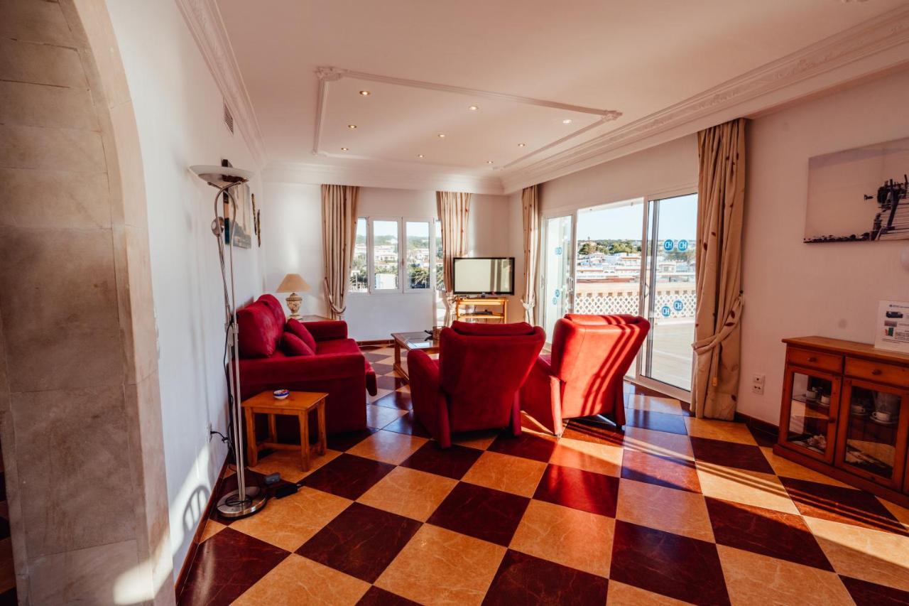 Apartamentos Punta Prima Beach Kültér fotó