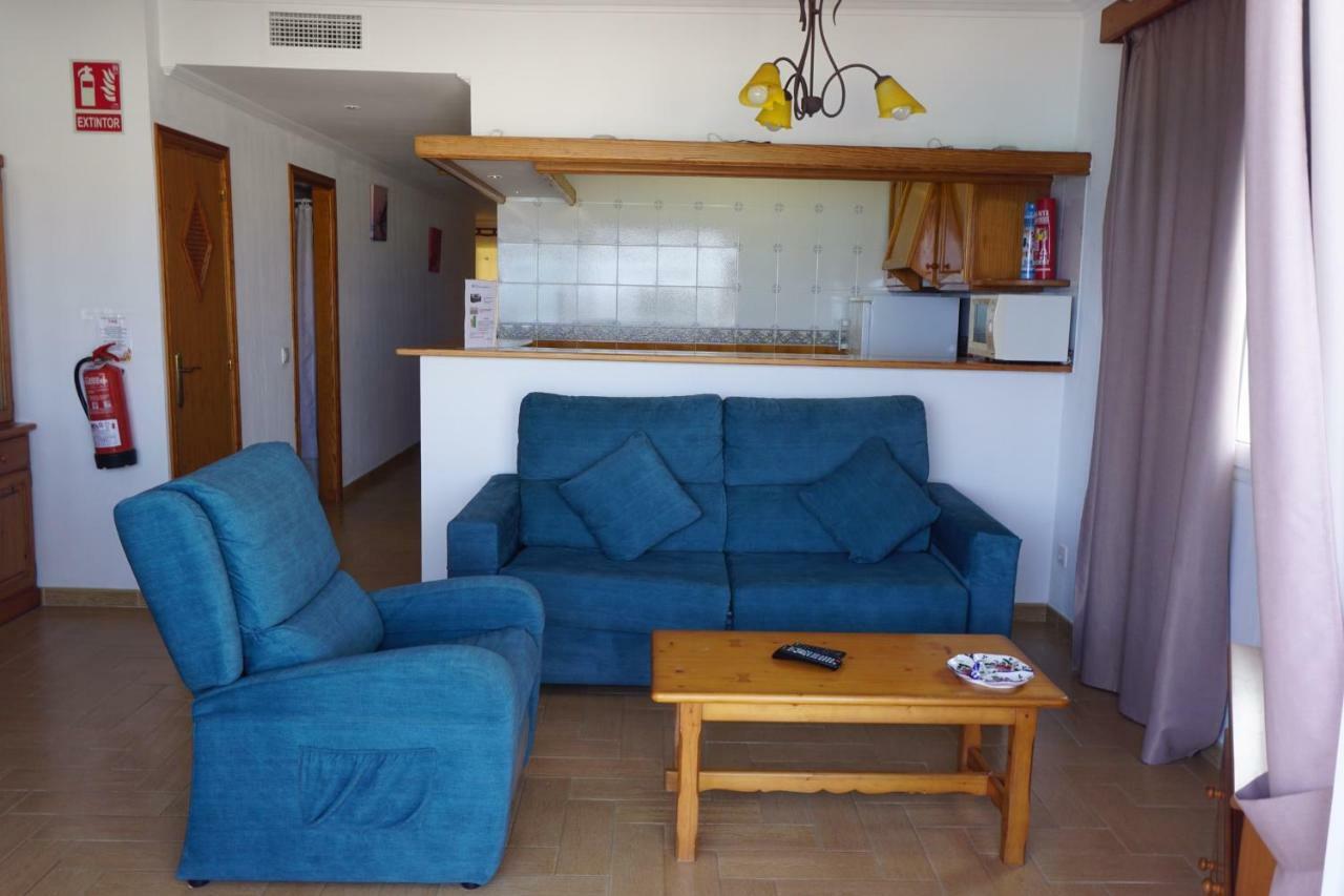 Apartamentos Punta Prima Beach Kültér fotó